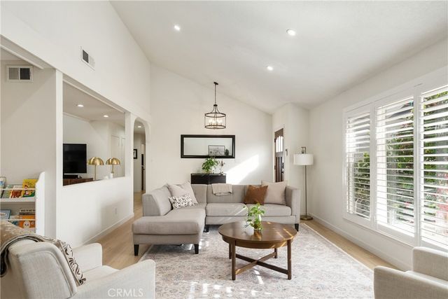 5895 E Marlies, Simi Valley, CA 93063