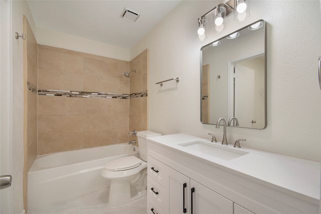 6817 Anderson Drive, The Colony, TX 75056