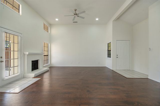 6817 Anderson Drive, The Colony, TX 75056