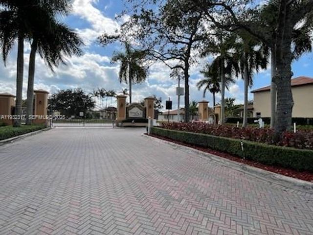 2173 SE 2nd St 0, Homestead, FL 33033