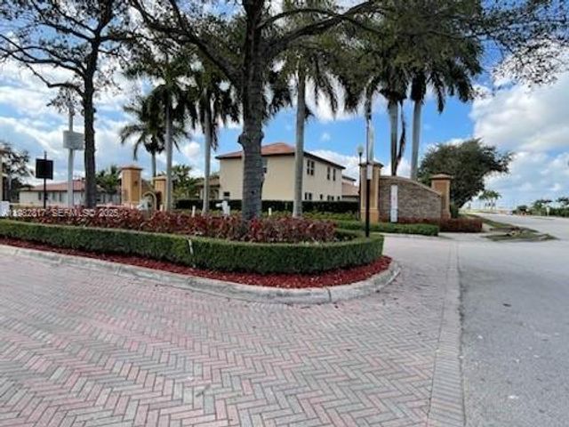 2173 SE 2nd St 0, Homestead, FL 33033