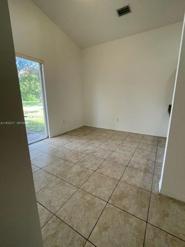 2173 SE 2nd St 0, Homestead, FL 33033