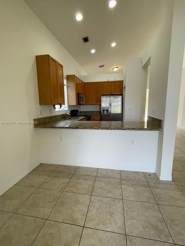 2173 SE 2nd St 0, Homestead, FL 33033