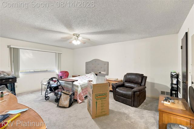 29990 Wildbrook Dr, 203, Southfield, MI 48034