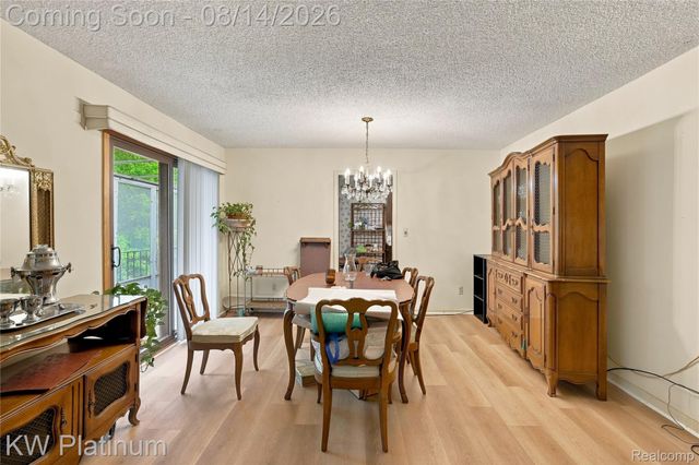 29990 Wildbrook Dr, 203, Southfield, MI 48034