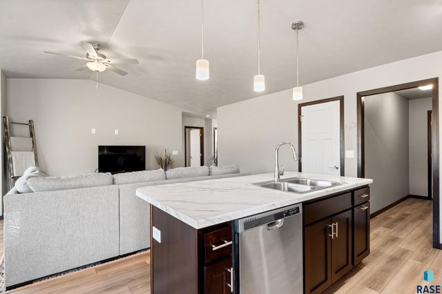 240 N Ceylon Ave Avenue, Tea, SD 57064