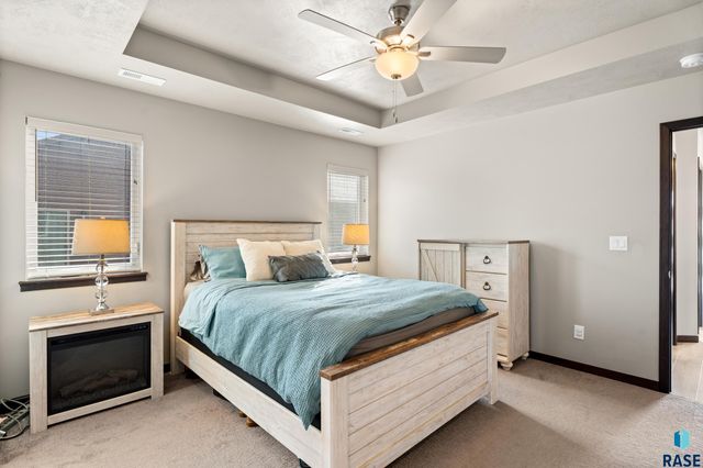 240 N Ceylon Ave Avenue, Tea, SD 57064