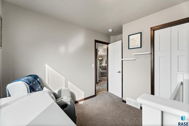 240 N Ceylon Ave Avenue, Tea, SD 57064