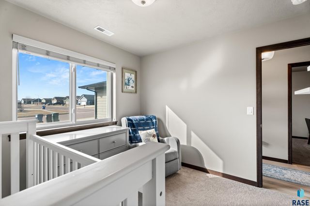 240 N Ceylon Ave Avenue, Tea, SD 57064