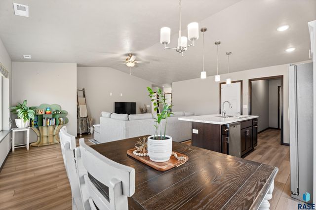 240 N Ceylon Ave Avenue, Tea, SD 57064