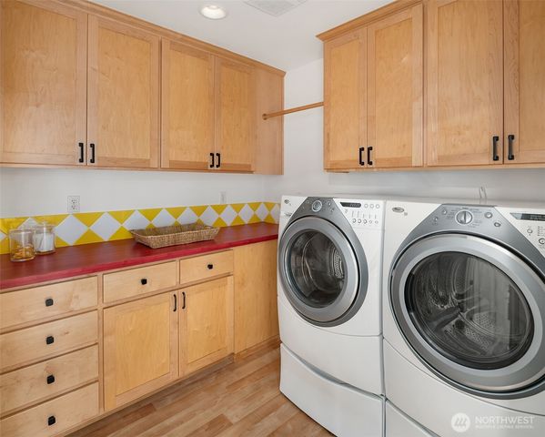 10414 SE 13th Street, Bellevue, WA 98004