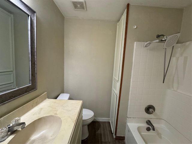 1113 Cora Street, La Marque, TX 77568