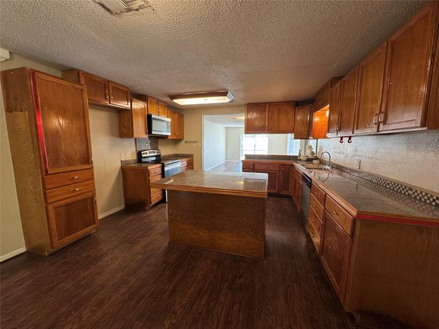 1113 Cora Street, La Marque, TX 77568