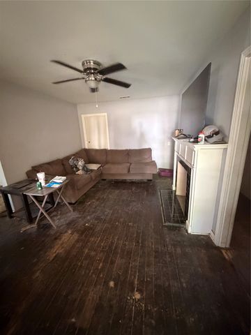 203 E Dallas Street, Hutchins, TX 75141