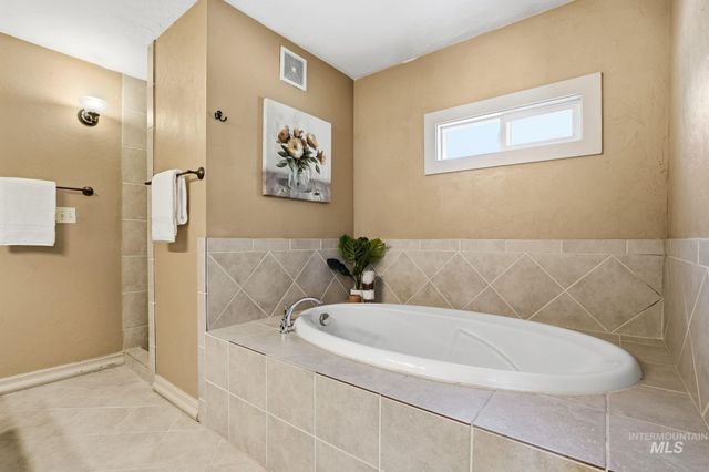 275 S Latah St, Boise, ID 83705