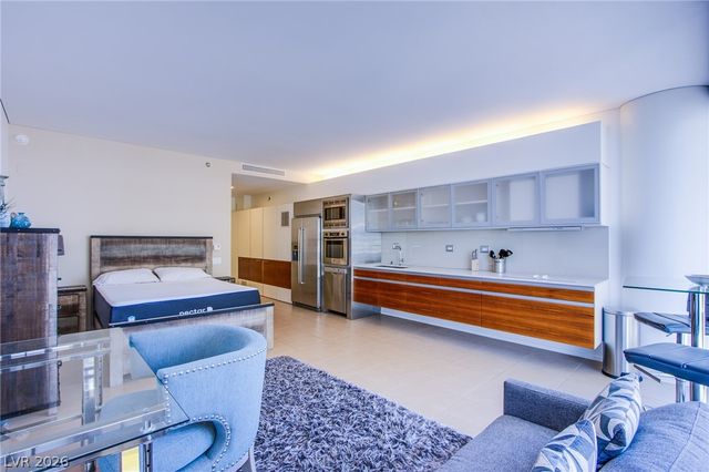 3722 Las Vegas Boulevard 1009, Las Vegas, NV 89158