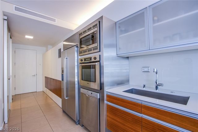 3722 Las Vegas Boulevard 1009, Las Vegas, NV 89158