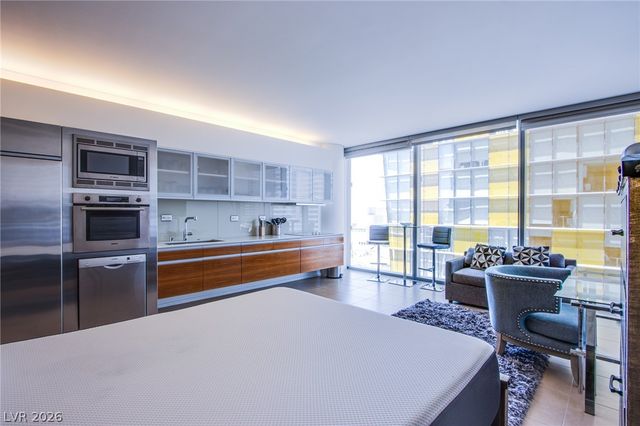 3722 Las Vegas Boulevard 1009, Las Vegas, NV 89158