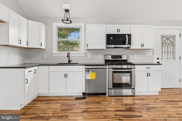 681 WILLIAMSTOWN RD, Franklinville, NJ 08322