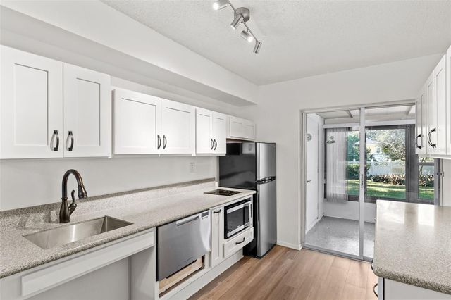 1114 CASTLEMAY CIRCLE, Dunedin, FL 34698