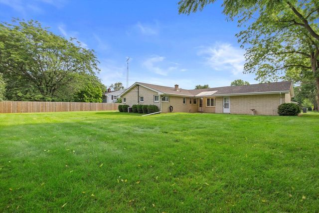 4400 Woodbury LANE, Mount Pleasant, WI 53403