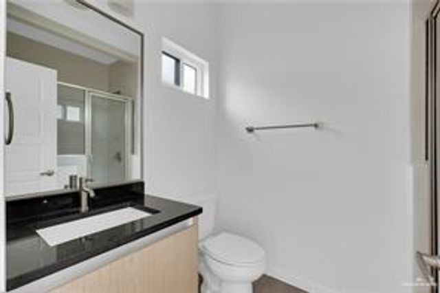 12505 N 39th Lane 1, Mcallen, TX 78541