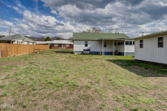 121 Smith Avenue, Erwin, TN 37650