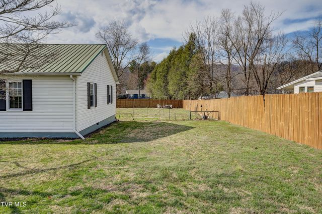 121 Smith Avenue, Erwin, TN 37650