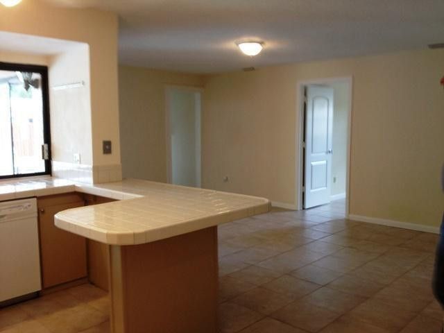 737 NW 84th Lane, Coral Springs, FL 33071