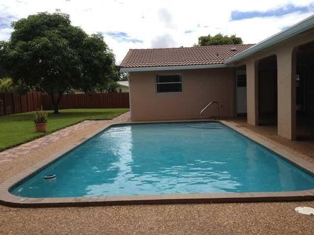 737 NW 84th Lane, Coral Springs, FL 33071