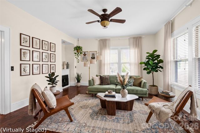 729 5th Avenue W, Hendersonville, NC 28739