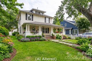 729 5th Avenue W, Hendersonville, NC 28739