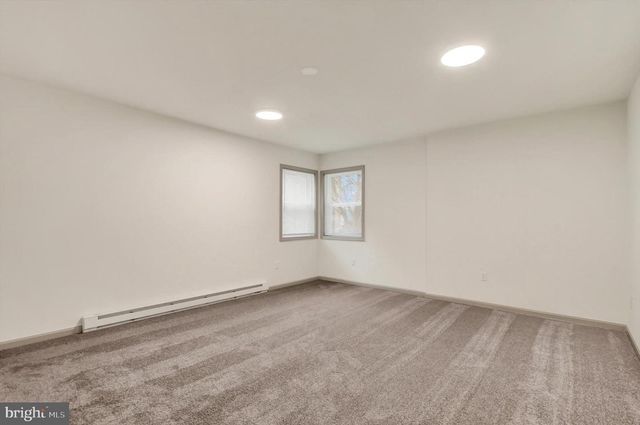 405 W KING ST, East Berlin, PA 17316