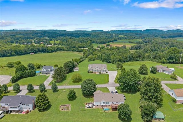 125 County Road 429, Englewood, TN 37329