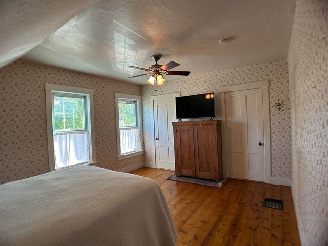 447 Elm Street, Chester, VT 05143