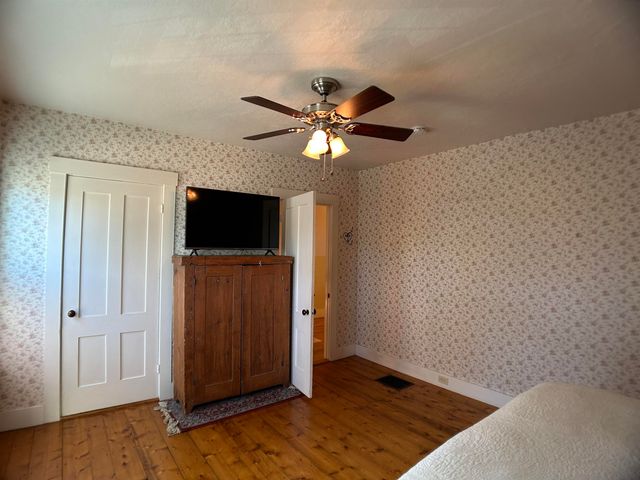 447 Elm Street, Chester, VT 05143