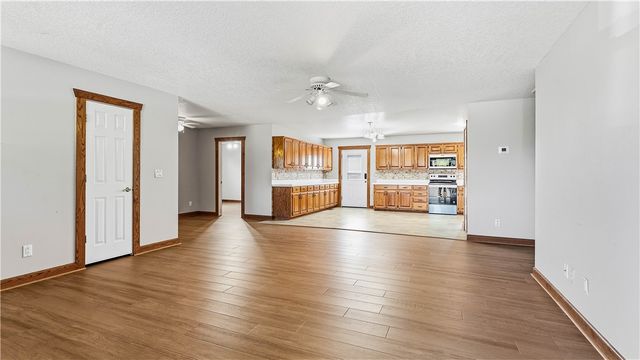 18775 Hwy 62 Highway, Garfield, AR 72732