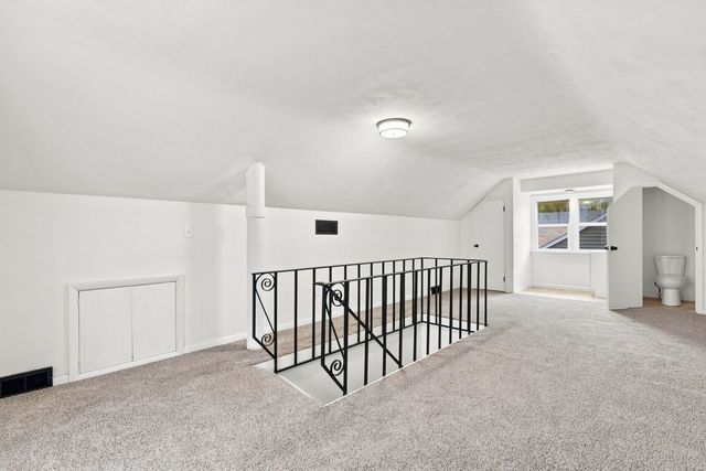 405 27th Avenue, Moline, IL 61265