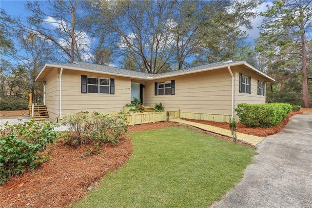 105 N Bay Street, Jesup, GA 31545