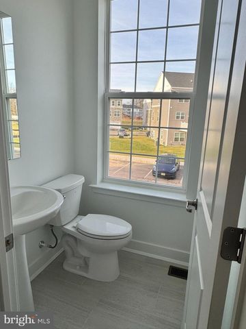 117 FRED CLARK DR, Pennington, NJ 08534