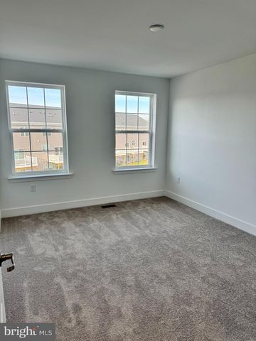 117 FRED CLARK DR, Pennington, NJ 08534