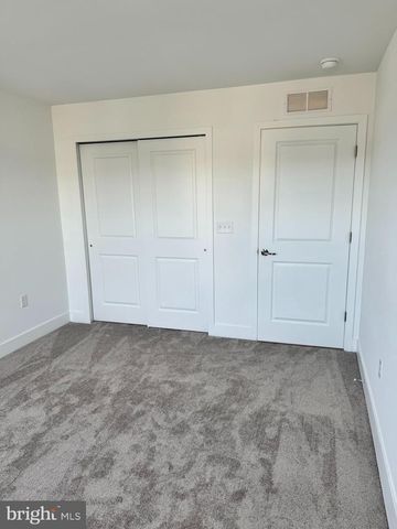 117 FRED CLARK DR, Pennington, NJ 08534