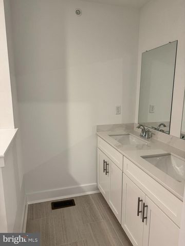 117 FRED CLARK DR, Pennington, NJ 08534