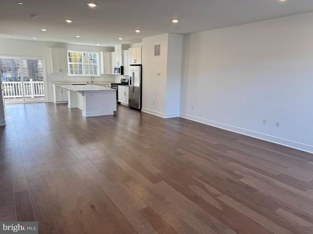 117 FRED CLARK DR, Pennington, NJ 08534