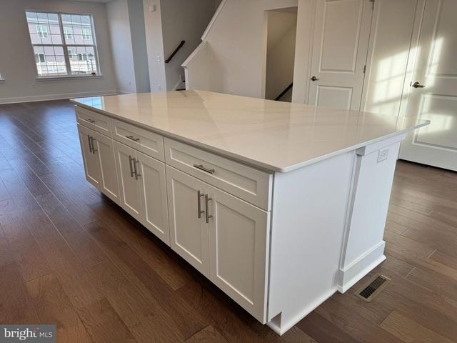 117 FRED CLARK DR, Pennington, NJ 08534