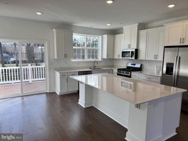 117 FRED CLARK DR, Pennington, NJ 08534