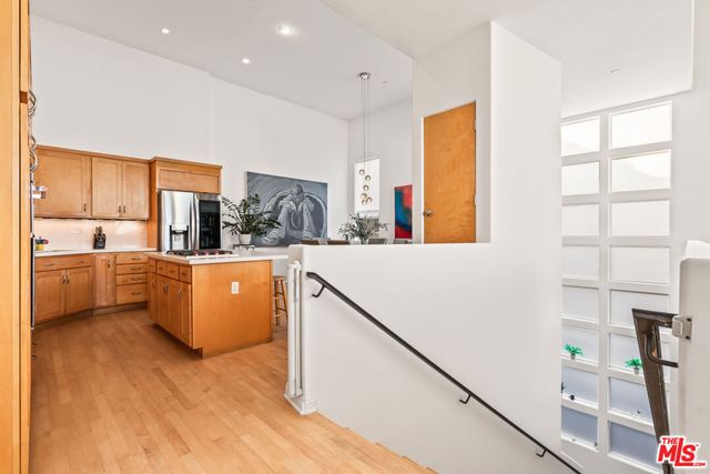 502 Rosecrans Avenue B, Manhattan Beach, CA 90266