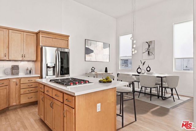 502 Rosecrans Avenue B, Manhattan Beach, CA 90266