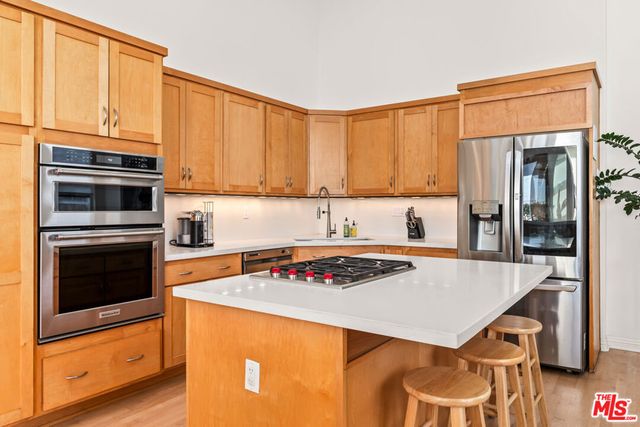502 Rosecrans Avenue B, Manhattan Beach, CA 90266