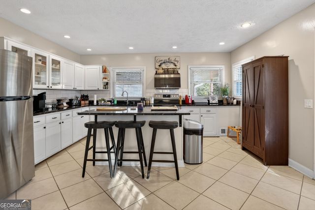 870 College Avenue NW, Conyers, GA 30012